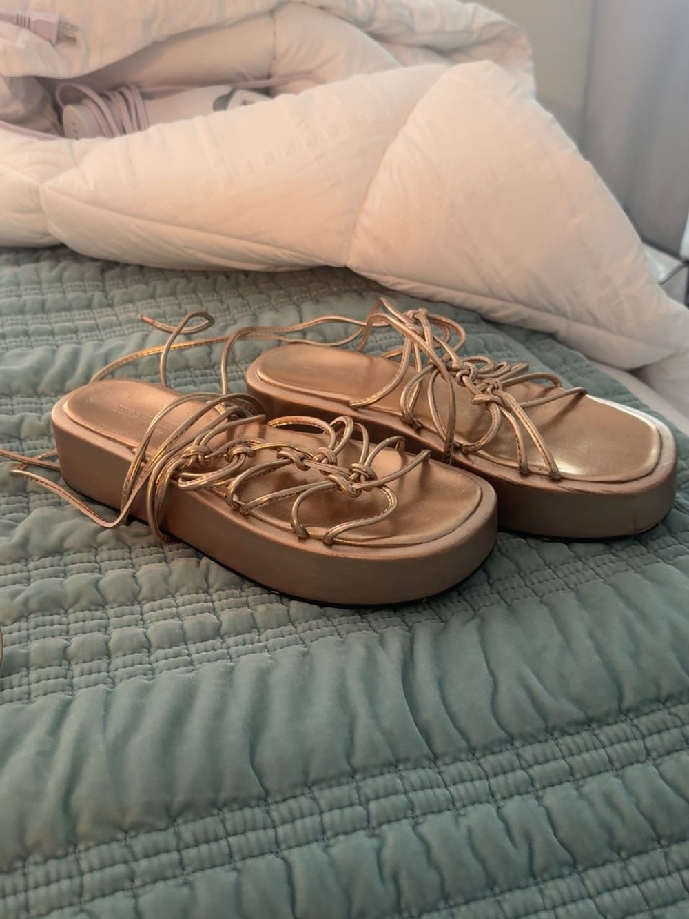 Rose gold wedges